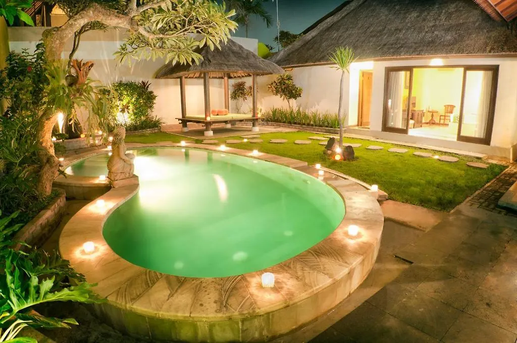 Athena Garden Villa Seminyak  סמיניאק